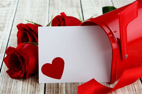 See more of mein herz schlägt schwarz, rot, gold! Hintergrundbilder Valentinstag Herz Rot Rosen Blumen Vorlage