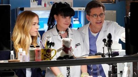 Ncis Star Pauley Perrette Bids Tearful Farewell To Show I Will Definitely Miss Abby