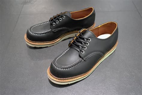 Extra protection from accidental contact with electrically energized objects. SOLE WHAT?: Red Wing Shoes