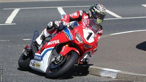 Immer wieder sorgte er in der vergangenheit mit heftigen aussagen für verdutzte gesichter bei den offiziellen. John McGuinness suffers vertebrae, rib and leg fractures ...