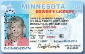 Feb 26, 2020 · according to the driver and vehicle services division of the minnesota department of public safety, the state currently offers three options for a driver's license or id card: Minnesota "VOID" Perforation Helps Identify Invalidated Driver's Licenses - IDScanner.com