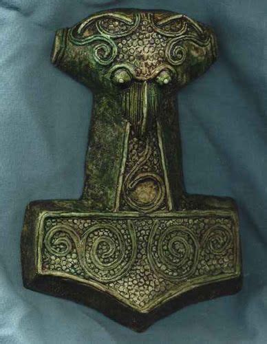 The hammer gave thor his extensive power and was said to be forged by a dwarf. Pin on Mitología nórdica