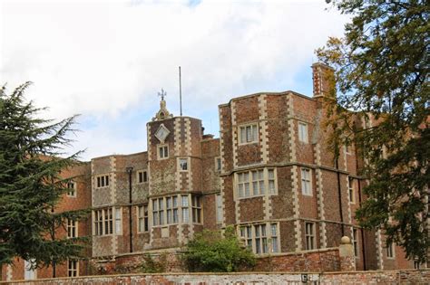 Leicestershire partnership nhs trust is responsible for the writing, publishing and updating of the content on this page. aliwalks : Keyham circular