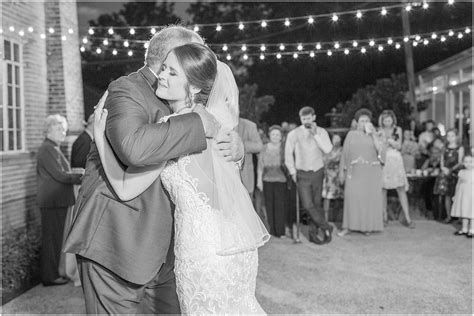 Ispwp is an international professional wedding photographer's directory. Mr. & Mrs. Gill | A Southern Fall Wedding | Brookhaven, Mississippi - Katelyn Anne Photography