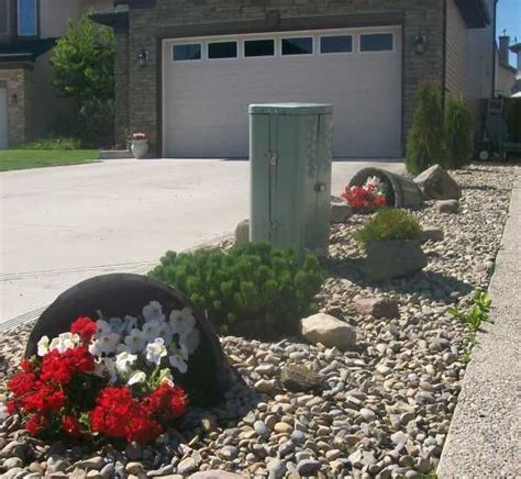 A driveway is a great way to welcome guests and direct their focus to your home. Driveway landscaping and curb appeal ideas | Driveway ...