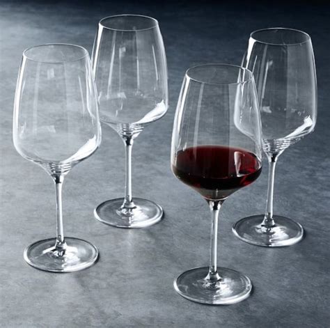The 8 Best Wine Glasses In 2022 According To Experts