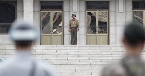 North Korea South Korea And Un Finish Removing Weapons From Border