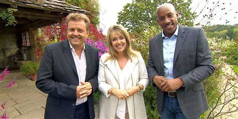 martel maxwell joins homes under the hammer