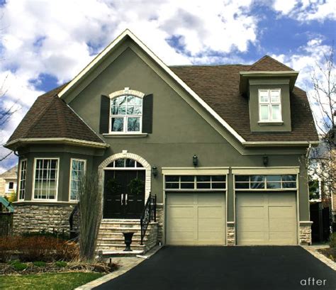 It's a stylish mountain style home with green wood siding. two tone stucco houses | Don't forget, one of the most ...