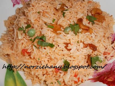 Aku ingatkan payah sangat nak masak nasi tomato ni. Resepi Nasi Minyak Azie Kitchen - Resepi Bergambar