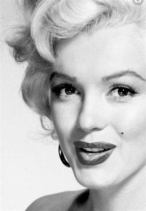 Happy Birthday Marilyn Marylin Monroe Estilo Marilyn Monroe Marilyn Monroe Photos Hollywood