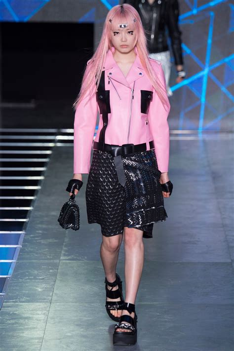 louis vuitton spring 2016 ready to wear collection photos vogue