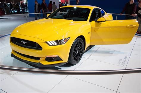 2015 Ford Mustang Review Videos And Pictures