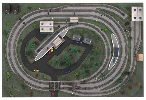 [h0] layout based on a hornby trakmat model train forum
