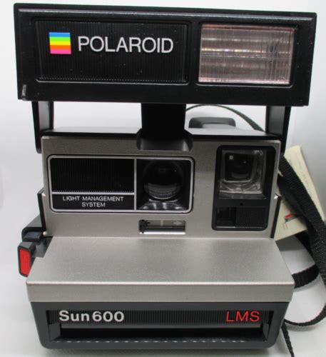 Vintage Polaroid Sun 600 Lms Instant Film Flash Land Camera W Strap