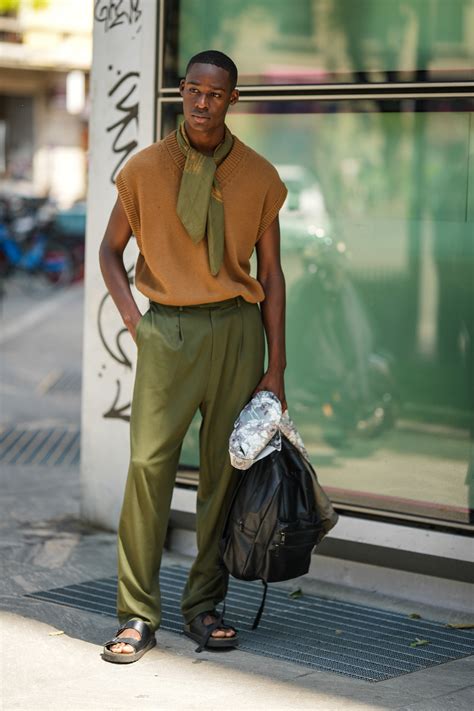 Descubrir Más De 85 Combinar Pantalon Verde Kaki Muy Caliente