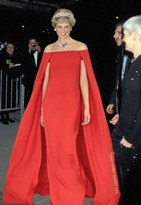 Inspired By Princesa Diana Celebrity Dresses Red Off The Shoulder With Shawl Prom Dresses