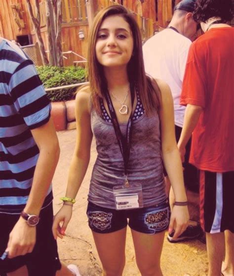 Gmac cash] good lookin bro (reuel, stop playing with these) aye! Ariana Grande Before The Music Fame, Looking Like a School ...