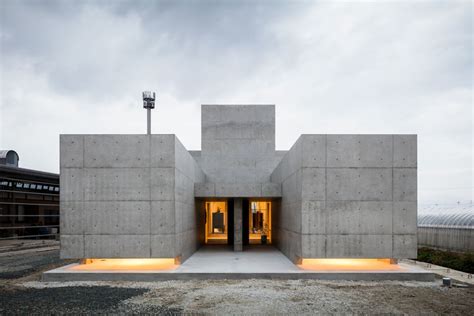 Concrete Dominates These Japanese Brutalist Homes Both Inside And Out
