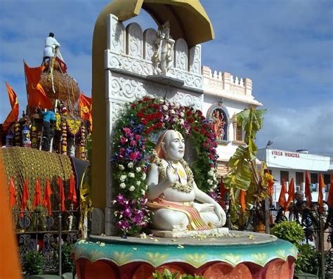 Mantralaya Sri Raghavendra Swamy Sannidhan A Sacred Place In India