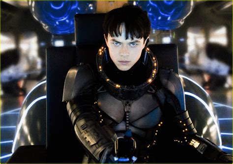 Is There A Valerian End Credits Scene Photo 3930525 Cara