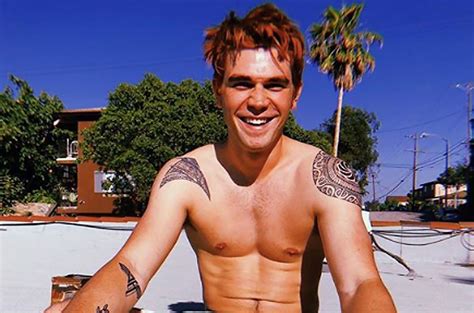 Kj Apa Nude Selfie Video Sexy Shirtless Scenes Men Hot Sex Picture