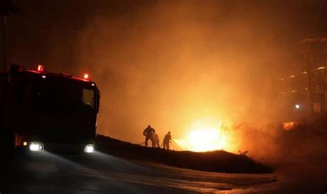 Σύμφωνα με το star κεντρικής ελλάδας, η πυρκαγιά ξέσπασε στη νότια πλευρά της εύβοιας στην περιοχή της. Σε ύφεση η φωτιά στην Κάρυστο