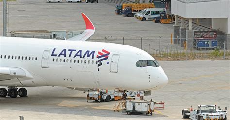 Las Acciones De Latam Airlines Se Desploman 45 Y Tocan Su Peor Día