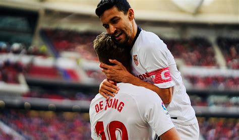 Tottenham hotspur have signed bryan gil from sevilla, with erik lamela joining the spanish club as part of the deal, the premier league side announced on monday. | Sevilla FC