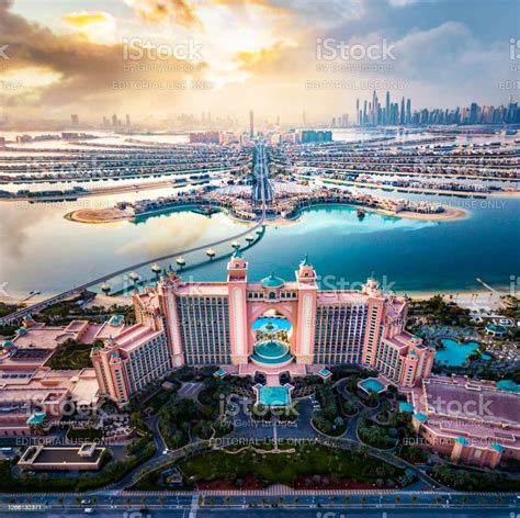 Atlantis Hotel At The Palm Jumeirah Island In Dubai United Arab