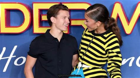 The most iconic best friends to lovers trope, i think. Tom Holland y Zendaya Cannonball - Kiesza - YouTube