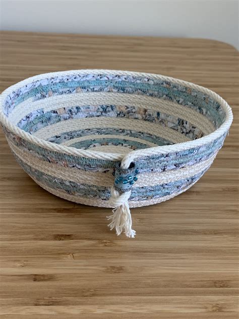 Coiled Rope Bowl Coiled Fabric Bowl Rope Crafts Diy Rope Basket