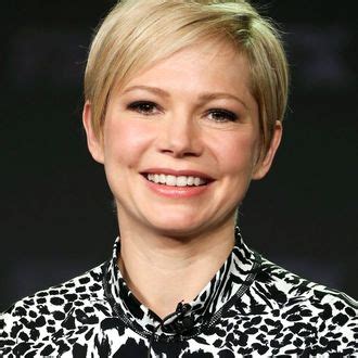 Michelle williams as margot in take this waltz [2011, dir. Michelle Williams Felt 'Paralyzed' During Pay-Gap Scandal