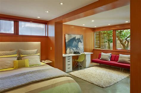Technically mid century modern describes the style of art, decor and architecture from the middle of the 20th century. 25 Bright Mid-century Modern Bedroom Designs | Home Design ...