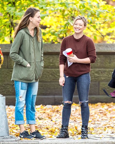 Hilary Duff Cant Stop Laughing While On The Set Of Her Tv Show Younger