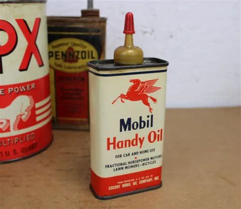Near Mint ~ 1950s Era Mobil Handy Oil Old 4 Oz Tin Oiler Can 2000