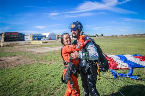 Team Building Tandem Skydiving The Perfect Activity