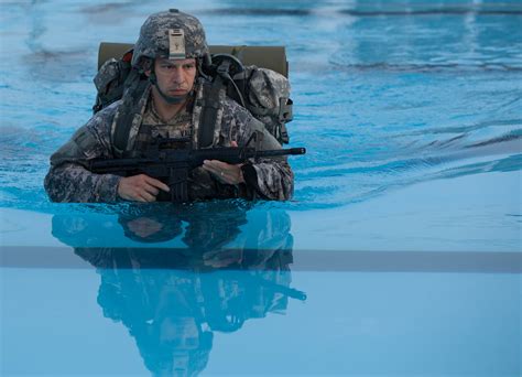 Water Survival Training Helps Soldiers Stay Afloat Article The