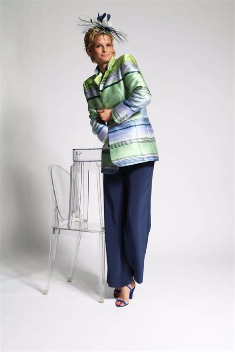 Meilleures ventes nouveautés prix les plus commentés. Tailleur moderne Smoking femme de cérémonie