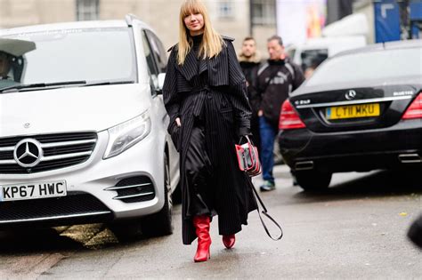 London Calling The Chicest Looks On The Street Street Style Autumn
