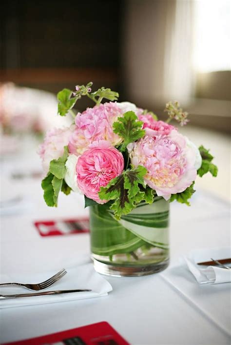 10 Small Flower Centerpieces For Tables