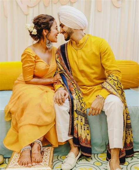 Neha Kakkar In Yellow Saree Rohanpreet Singh In Kurta Pajama And Blue Dupatta Rock Their Haldi