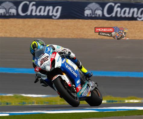 alex lowes tops wsbk day one in thailand mcnews