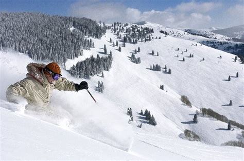 Vail Resorts To Buy 2 Midwest Ski Areas For 20m