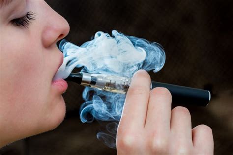 Vaping Could Increase Risk Of Cancer And Heart Disease The Life Pile