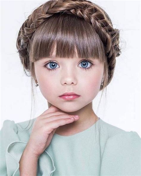There are teenage girls to strive to look older and those who enjoy the period of sweet adolescent carelessness. Super Cute Kids Hairstyles for Girls