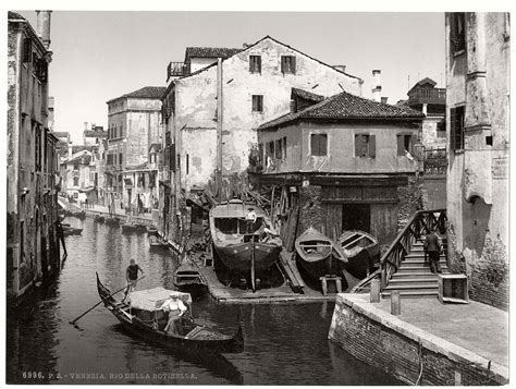 Historic Bandw Photos Of Venice Italy 19th Century Monovisions