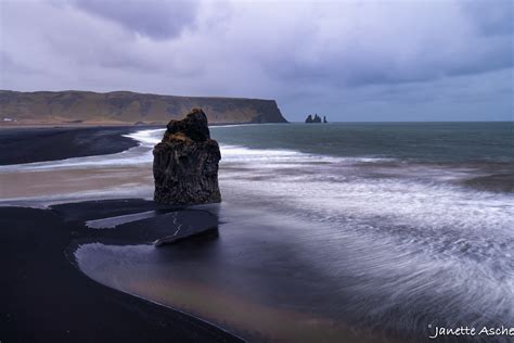 Reynisfjara From Dyrholaey Iceland We Went To The Dyrhola Flickr