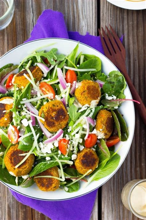 30 Vegetarian Main Dish Salad Recipes She Likes Food
