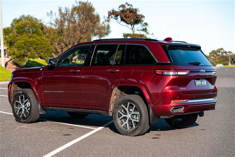 2023 Jeep Grand Cherokee Review Driving Dynamics